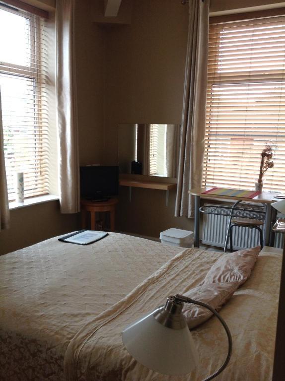 Oak House Bb Bed & Breakfast Oldham Bagian luar foto