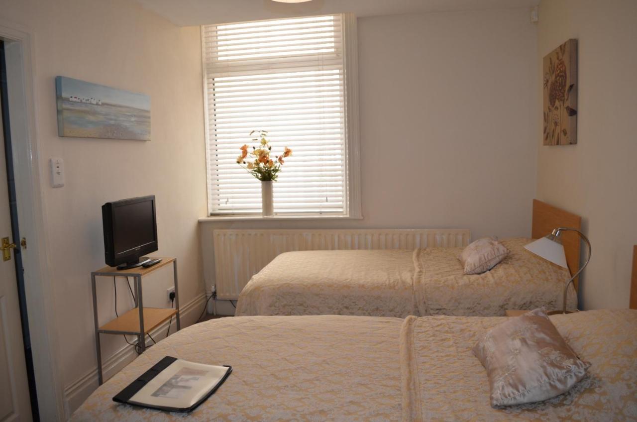 Oak House Bb Bed & Breakfast Oldham Bagian luar foto